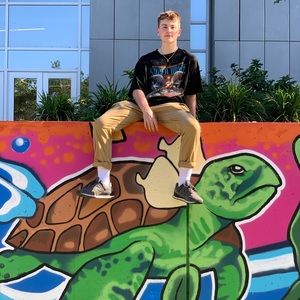 Meet your Posher, Carson